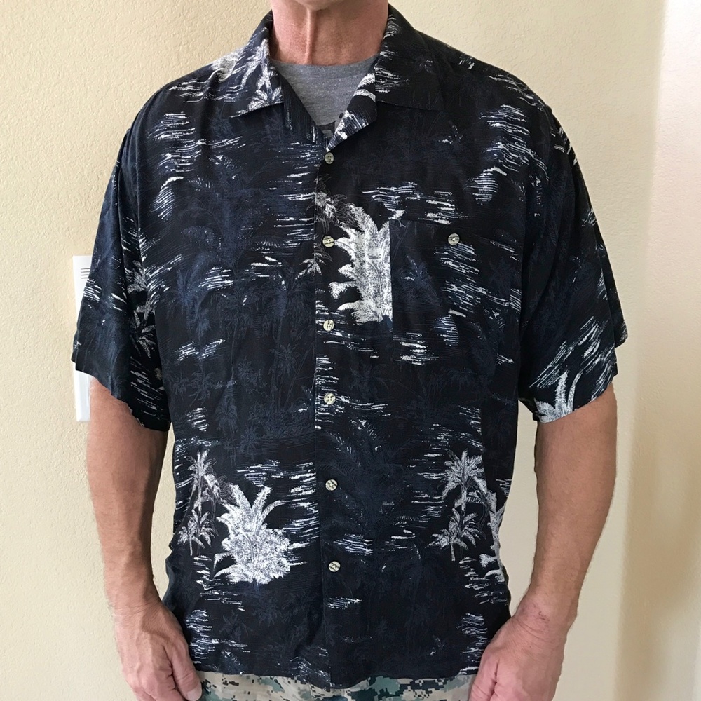 Montage Collection Shirt Men’s XXL Black & White Rayon Vintage Shirt XXL